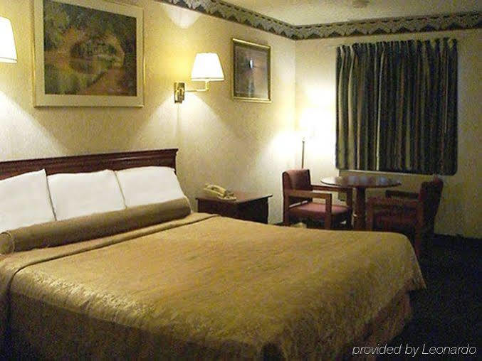 Red Carpet Inn ويليامزتاون الغرفة الصورة